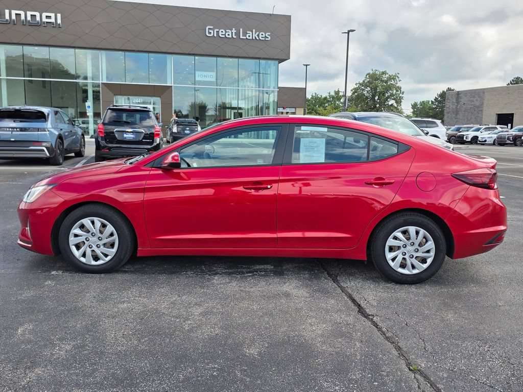 Used 2020 Hyundai Elantra SE FWD image 2