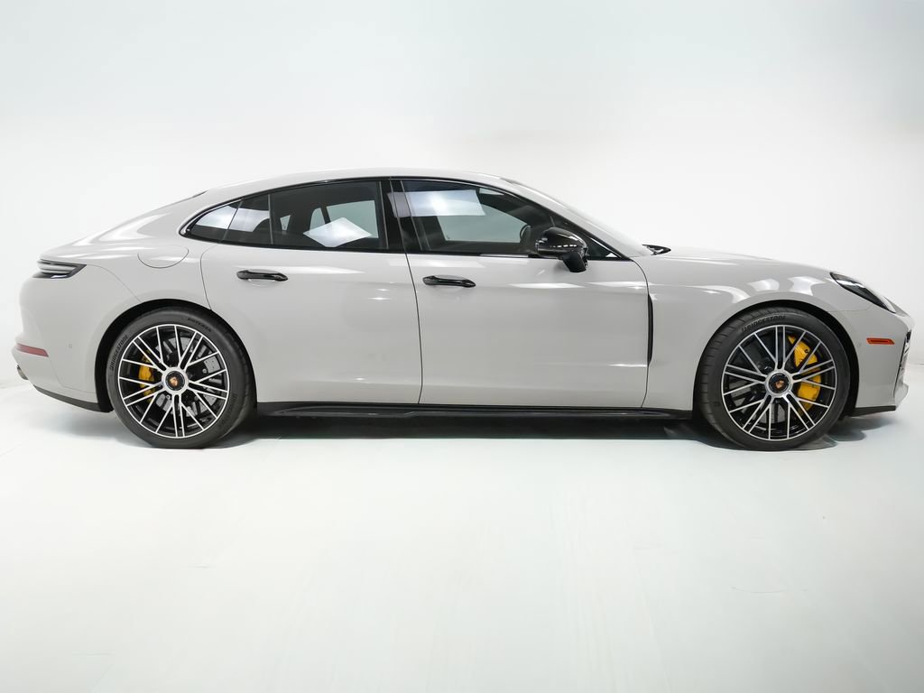 Used 2025 Porsche Panamera GTS image 9