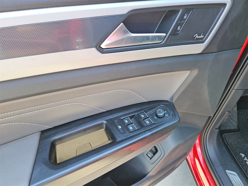 Used 2021 Volkswagen Atlas SEL Premium image 16