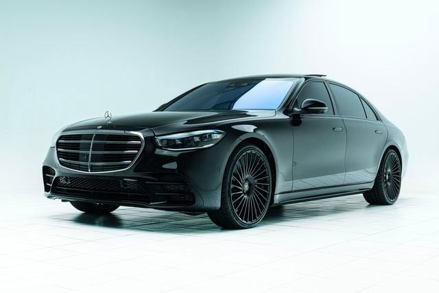 Used 2022 Mercedes-Benz S 500 4MATIC w/ AMG Line Package image 8