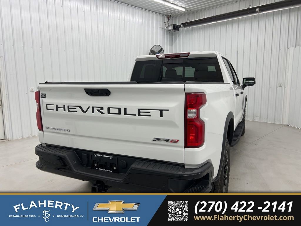 Used 2024 Chevrolet Silverado 1500 ZR2 w/ Technology Package AWD/4WD image 3