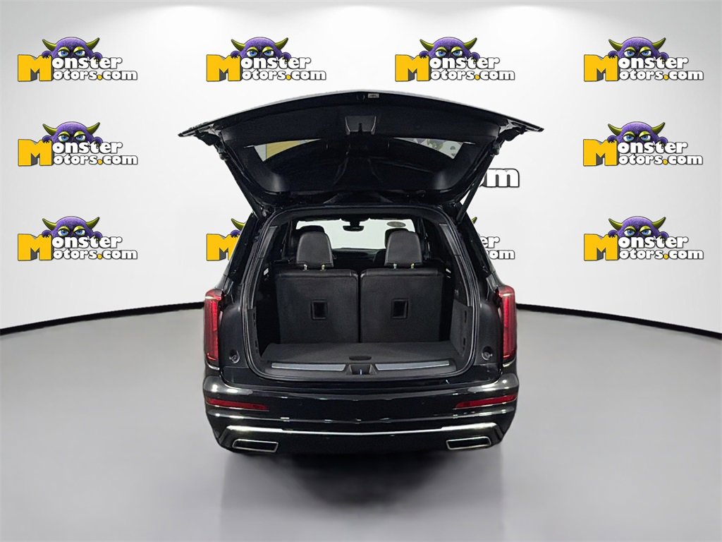 Used 2023 Cadillac XT6 Premium Luxury image 24
