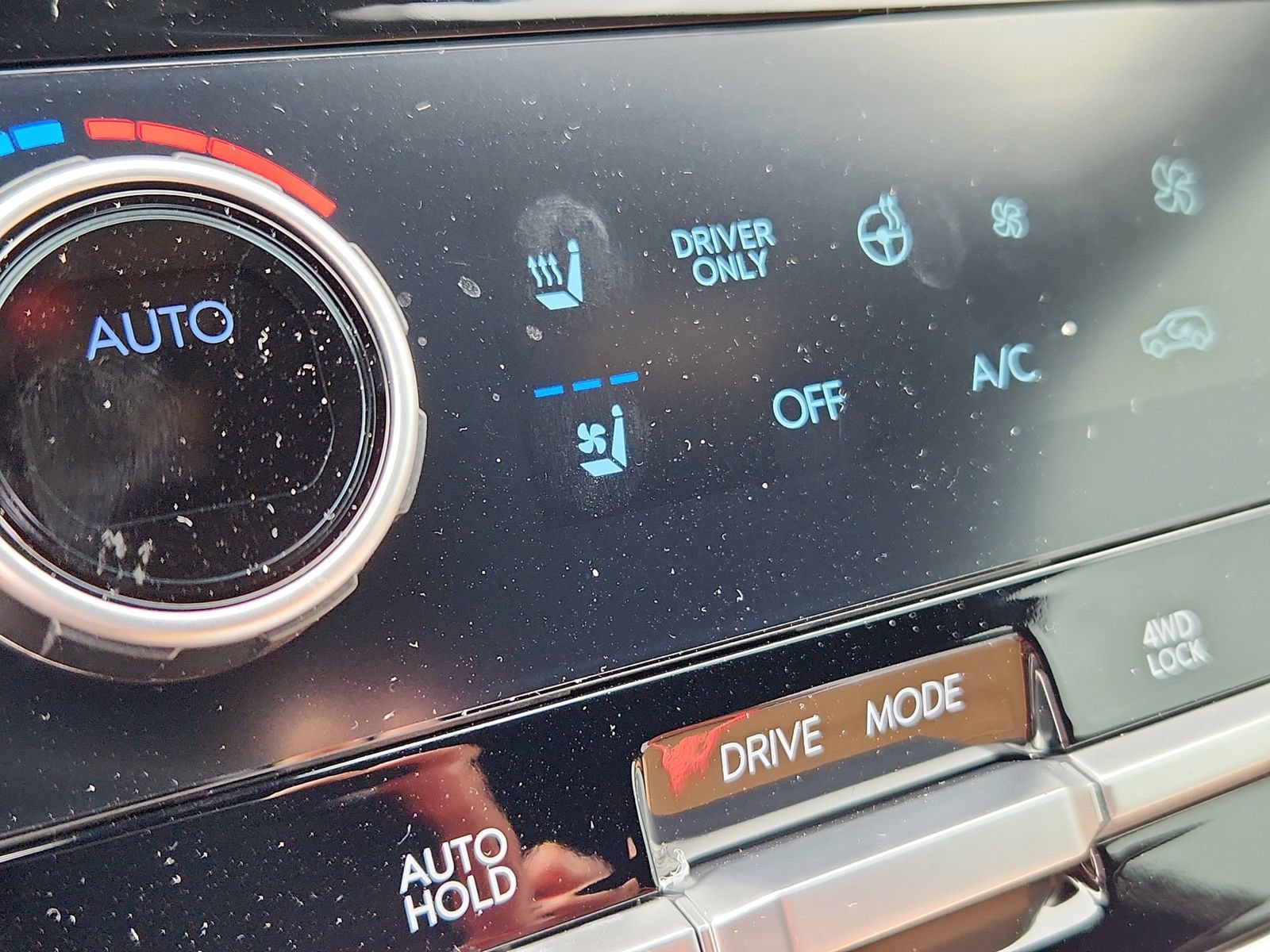 New 2026 Hyundai Santa Fe Limited AWD/4WD image 17