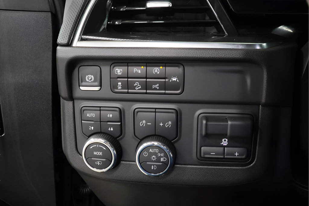 Used 2025 Chevrolet Tahoe RST w/ RST Capability Package AWD/4WD image 19