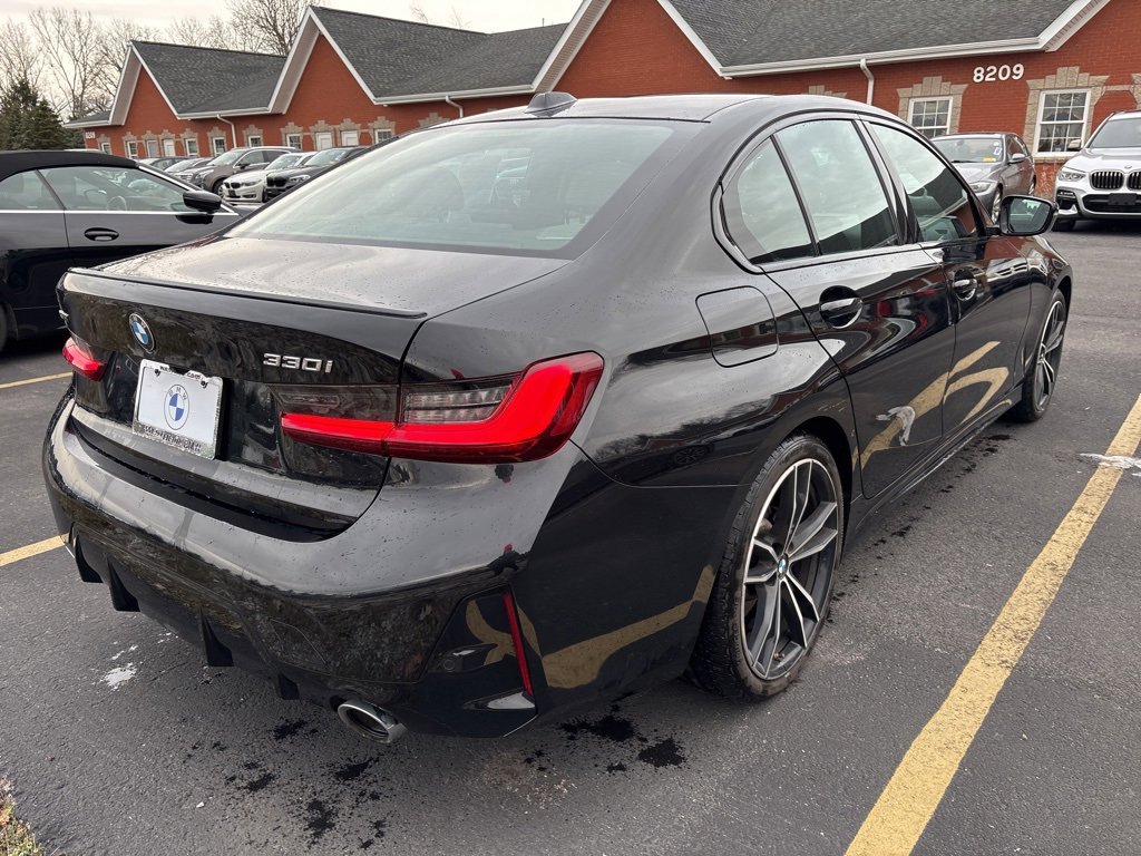 Used 2023 BMW 330i xDrive Sedan w/ M Sport Package image 3