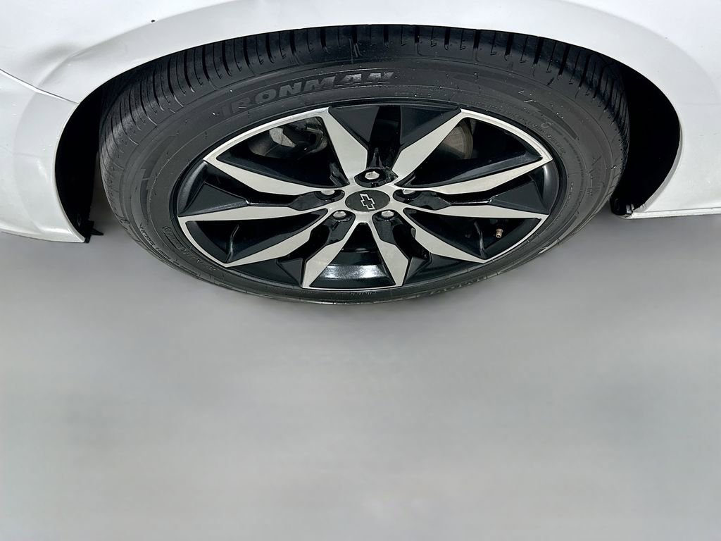 Used 2020 Chevrolet Malibu RS FWD image 31
