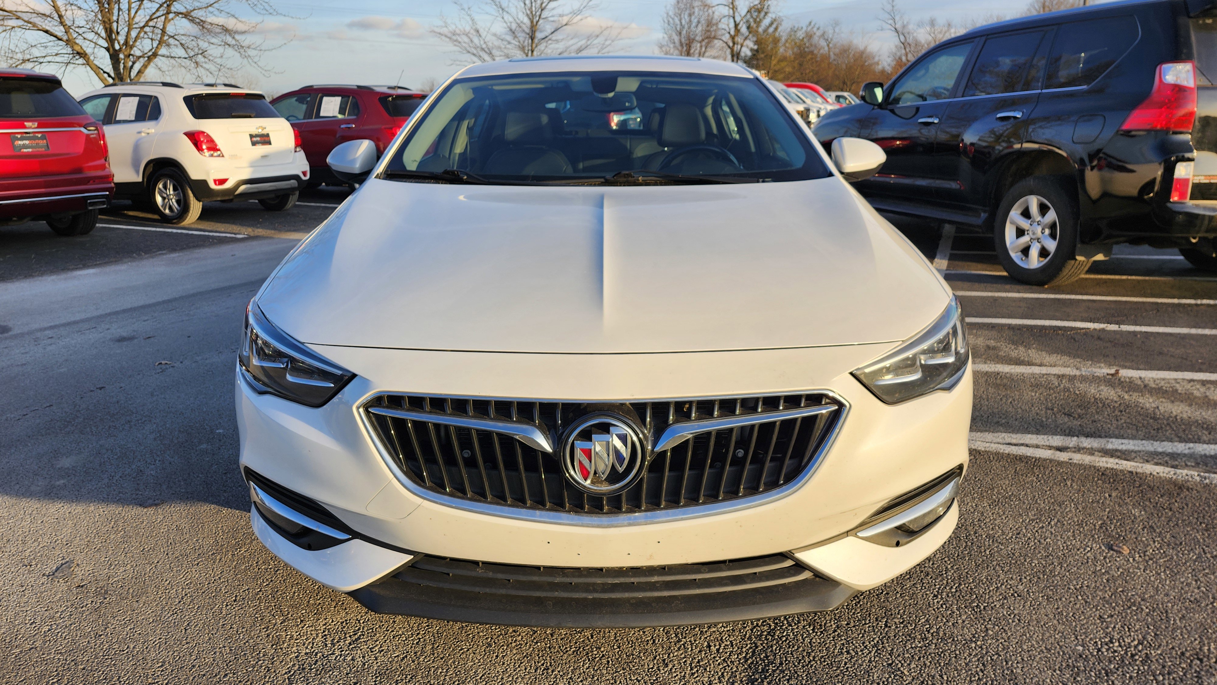 Used 2018 Buick Regal Essence w/ Driver Confidence Package #1 image 13
