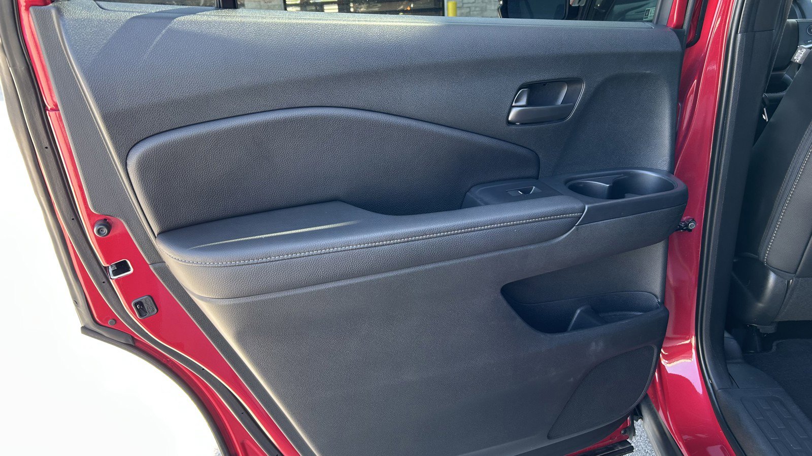 Used 2023 Honda Passport EX-L image 12