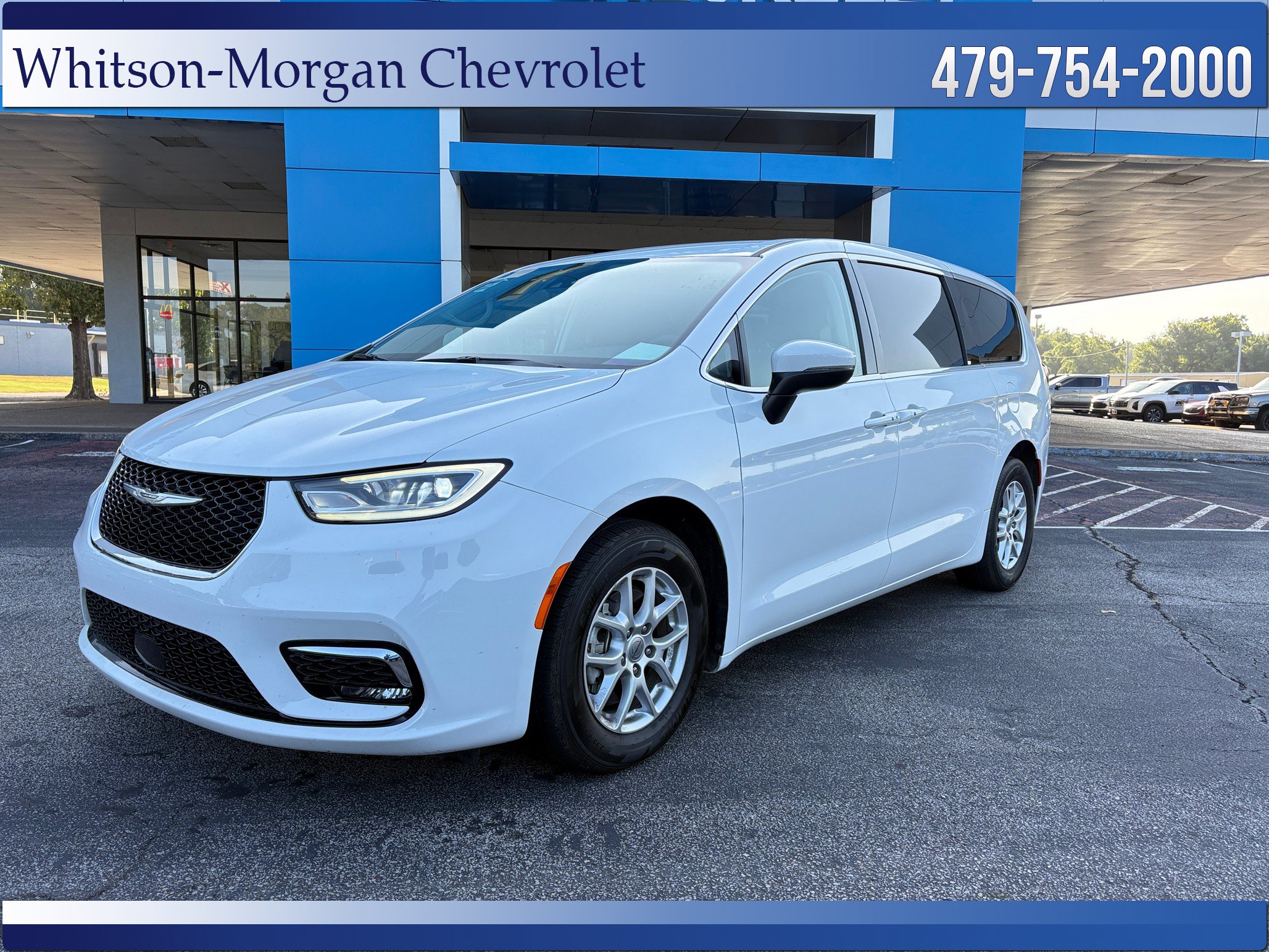Used 2023 Chrysler Pacifica Touring-L