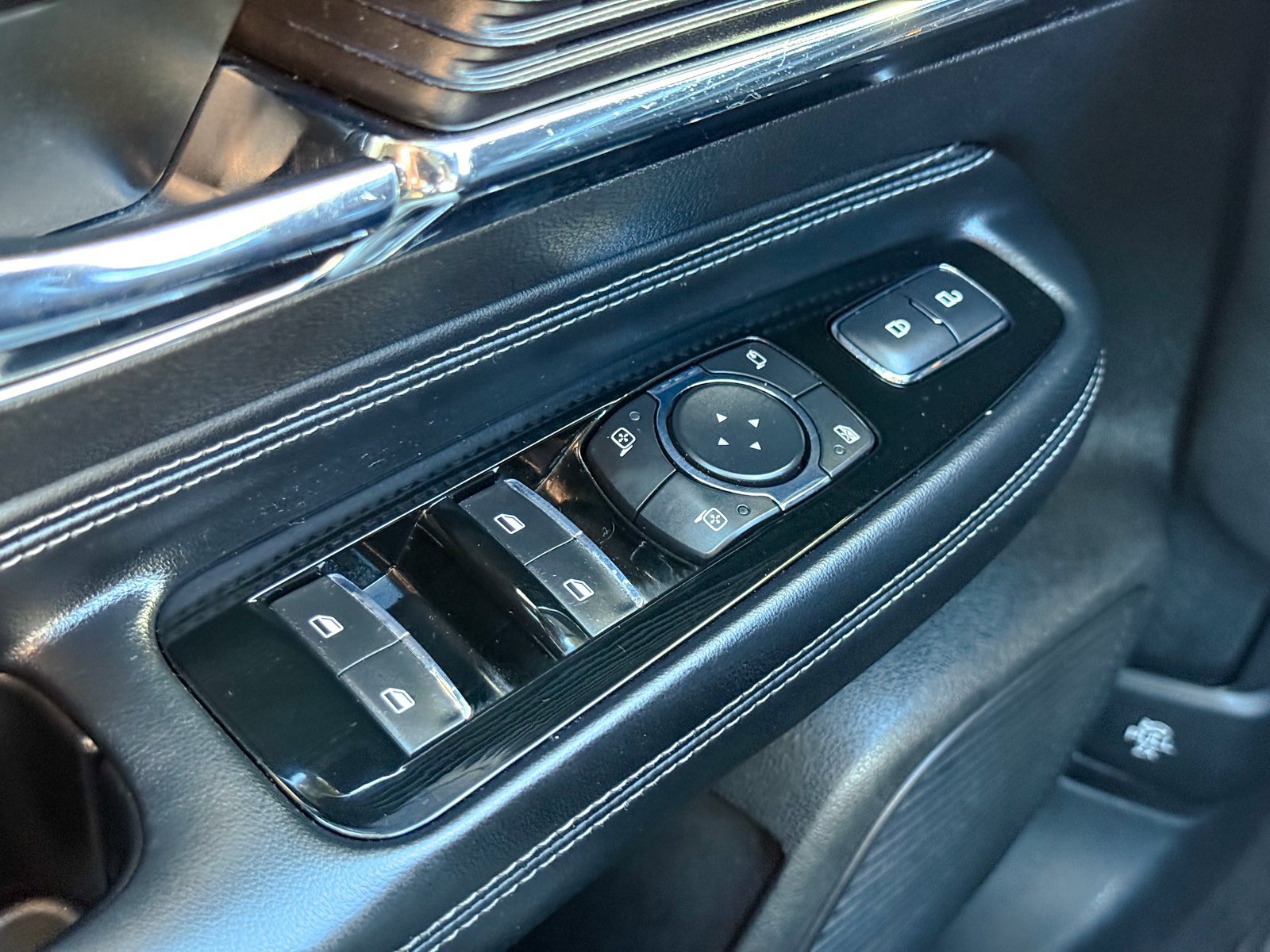 Used 2021 Lincoln Corsair AWD w/ Equipment Group 101A image 33