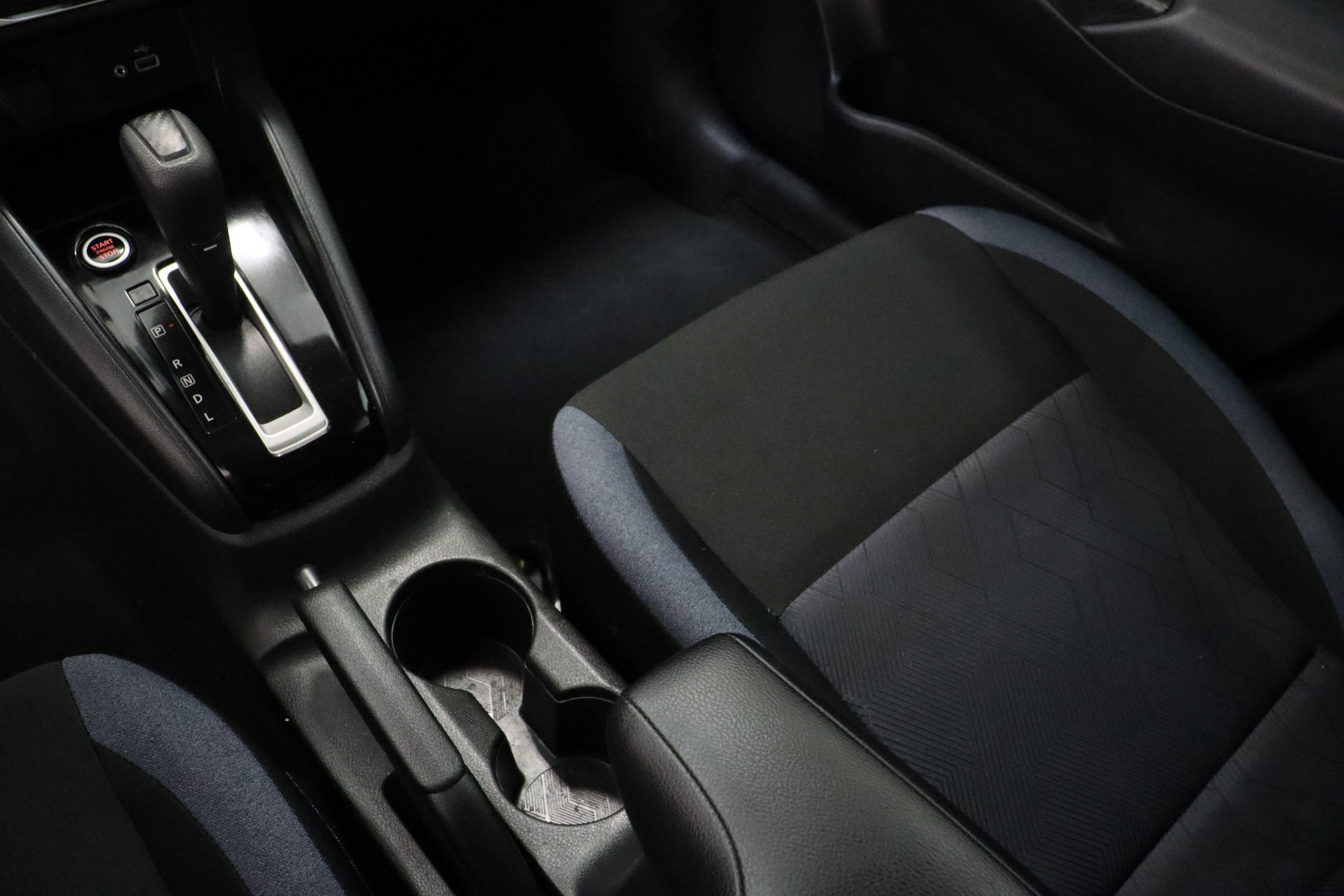 Used 2025 Nissan Versa SV w/ Trunk Package image 16