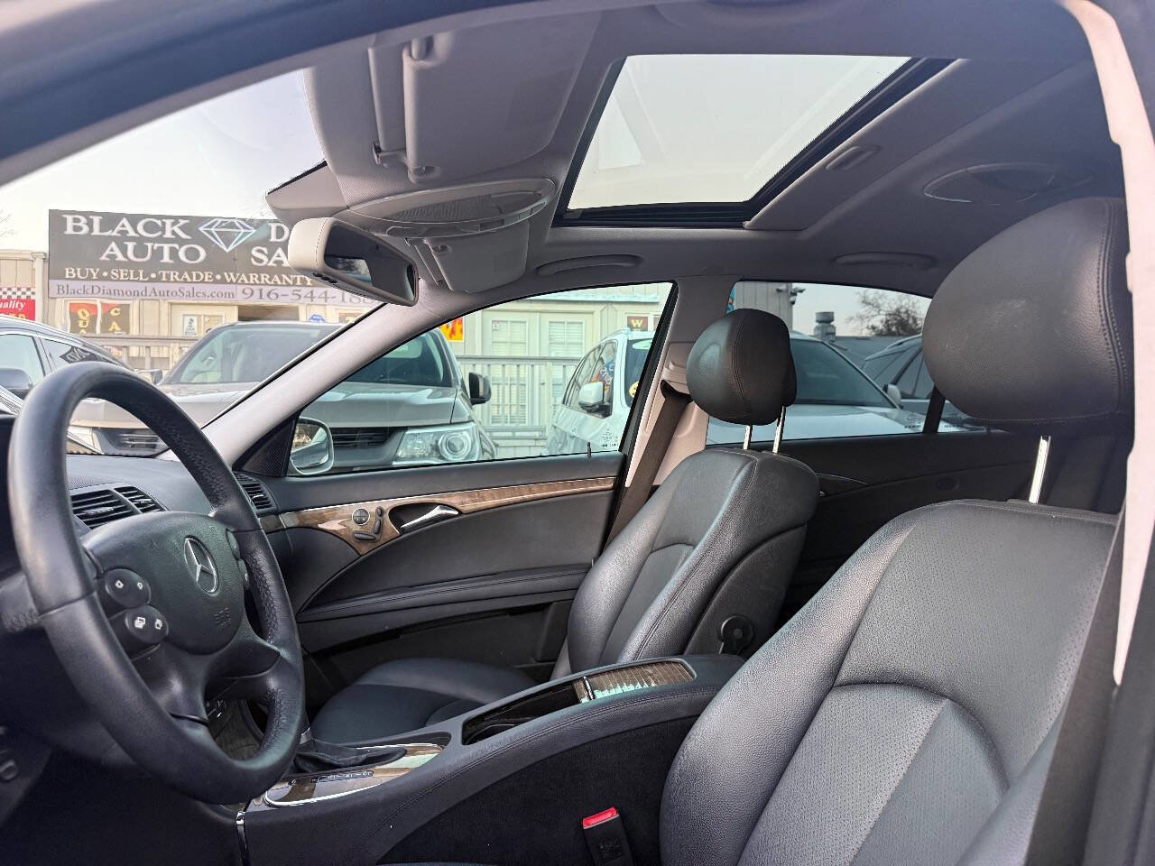 Used 2007 Mercedes-Benz E 350 Sedan image 11