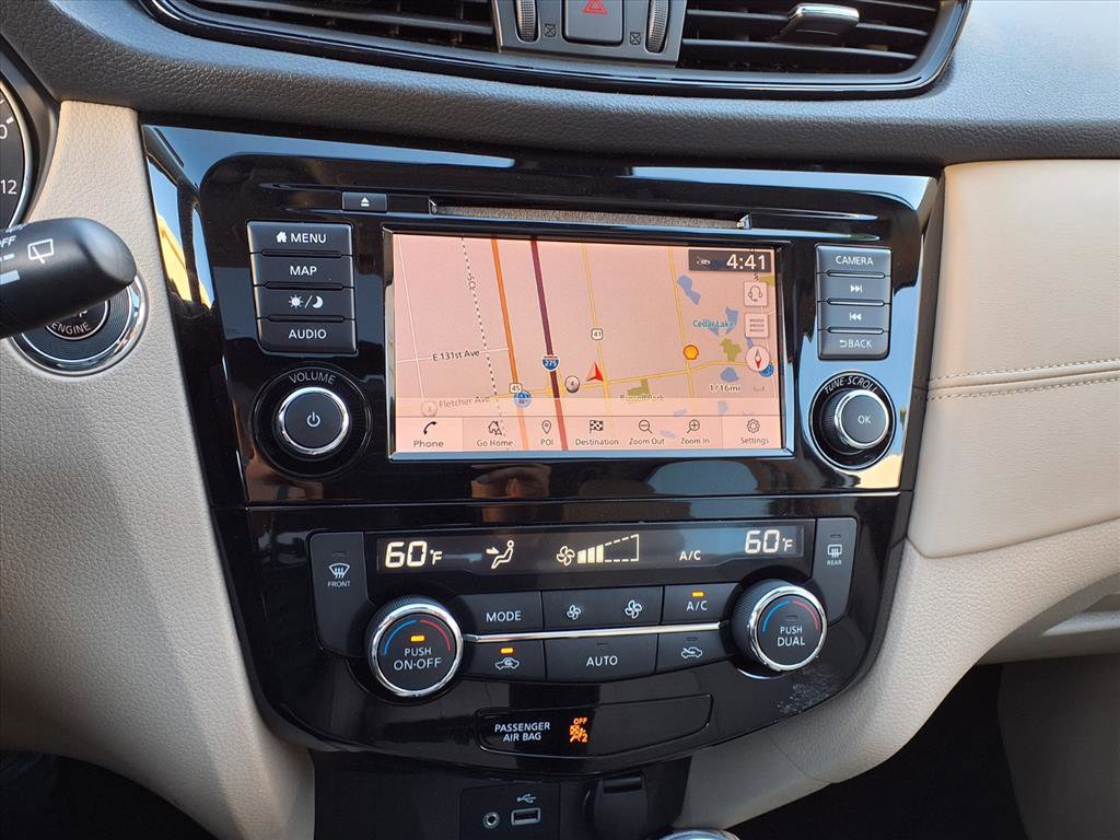 Used 2019 Nissan Rogue SL w/ Premium Package image 26