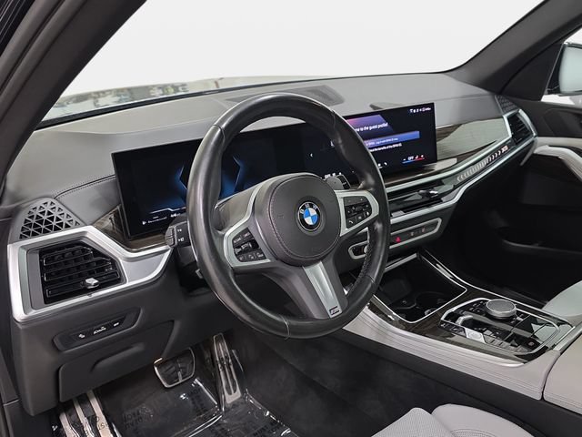 Used 2024 BMW X5 xDrive40i w/ M Sport Package AWD/4WD image 13