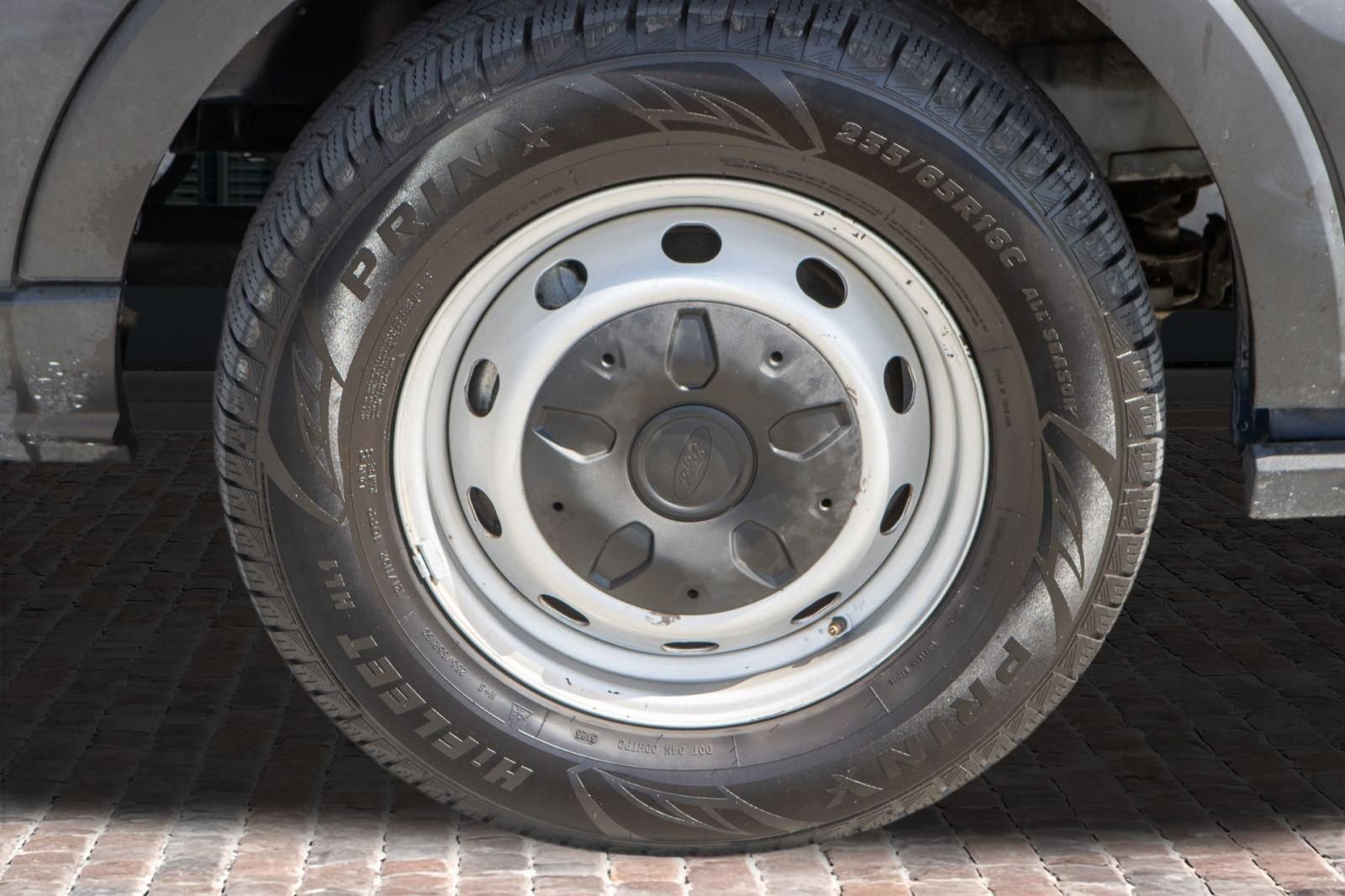 Used 2019 Ford Transit 250 148 Medium Roof image 27