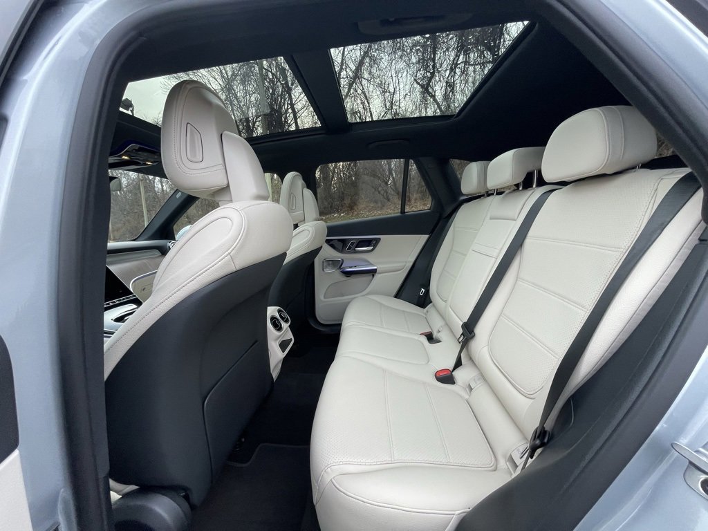 Used 2026 Mercedes-Benz GLC 300 4MATIC image 23