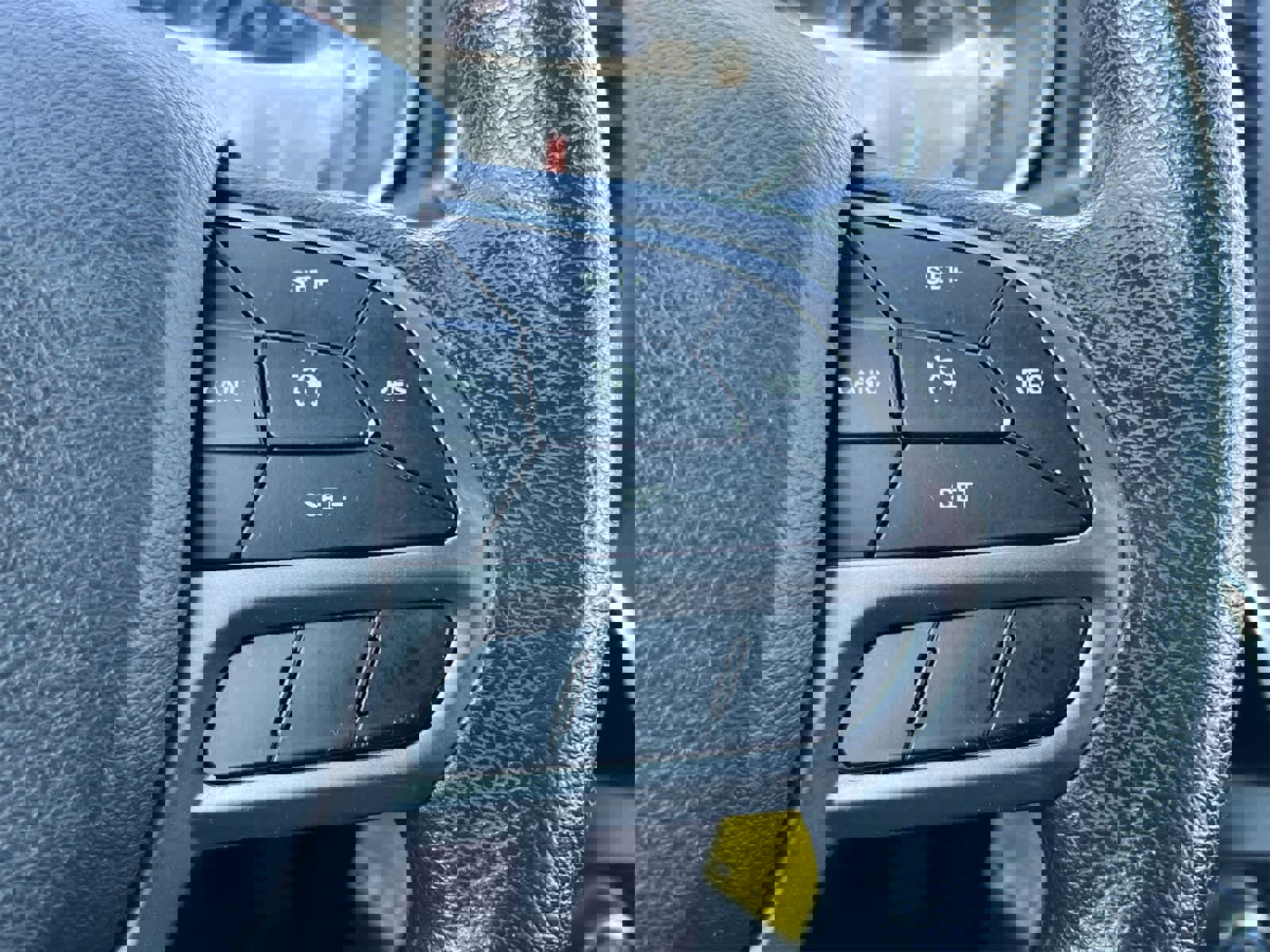 Used 2019 Jeep Cherokee Latitude w/ Popular Appearance Group image 24