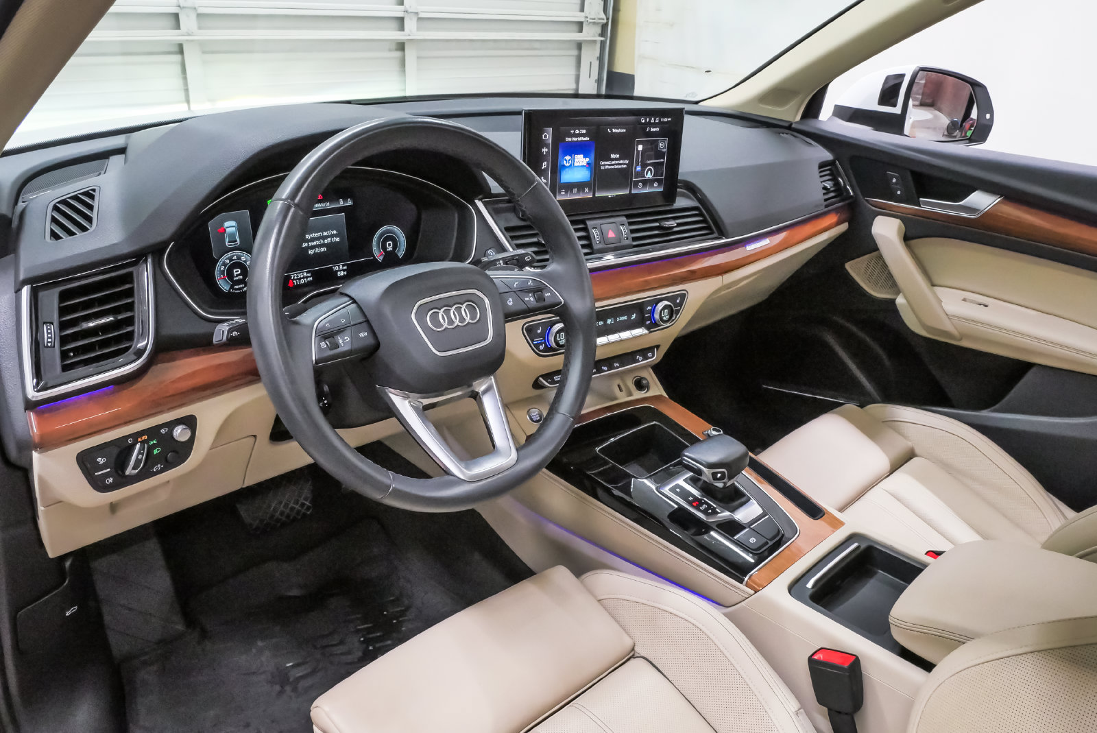 Used 2022 Audi Q5 2.0T Prestige w/ Prestige Package AWD/4WD image 2