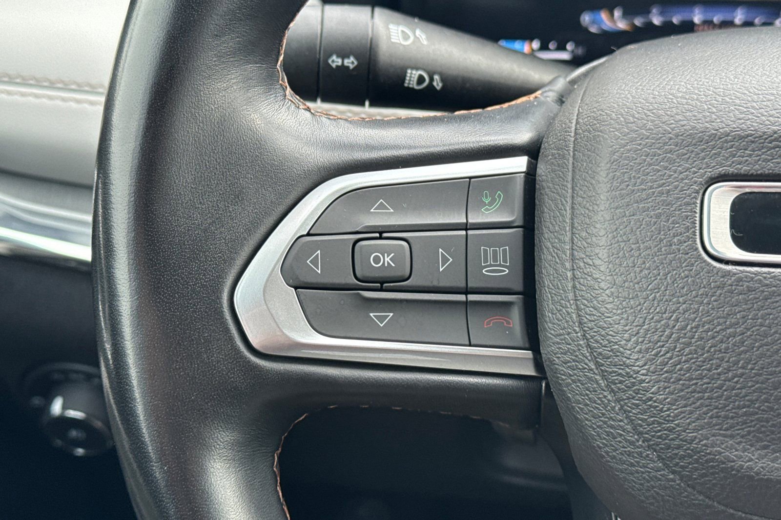 Used 2022 Jeep Compass Limited w/ Elite Group image 29