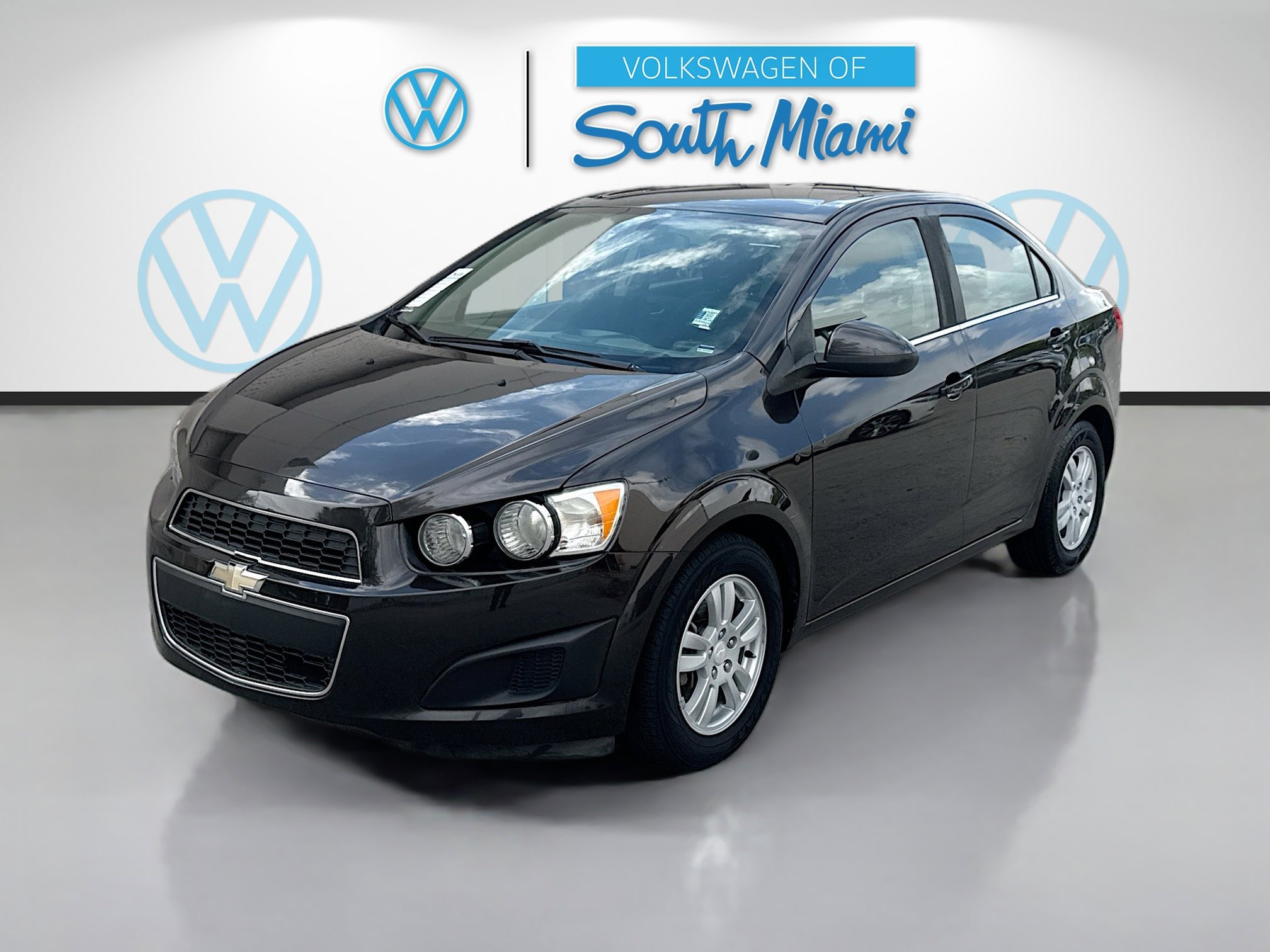 Used 2016 Chevrolet Sonic LT image 3