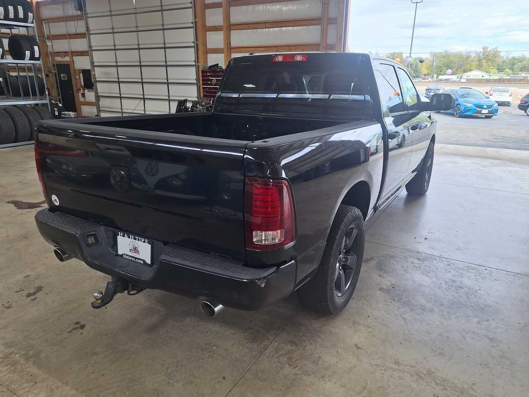 Used 2014 RAM 1500 Express w/ Black Ram 1500 Express Group AWD/4WD image 8