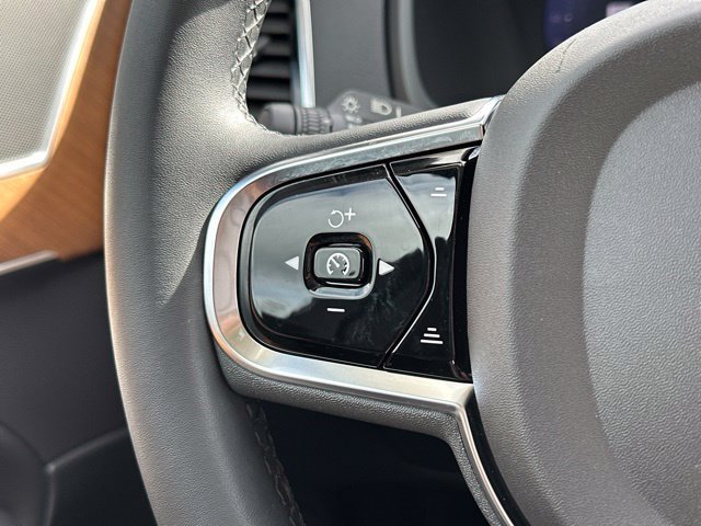 Certified 2024 Volvo XC90 T8 Plus AWD/4WD image 25