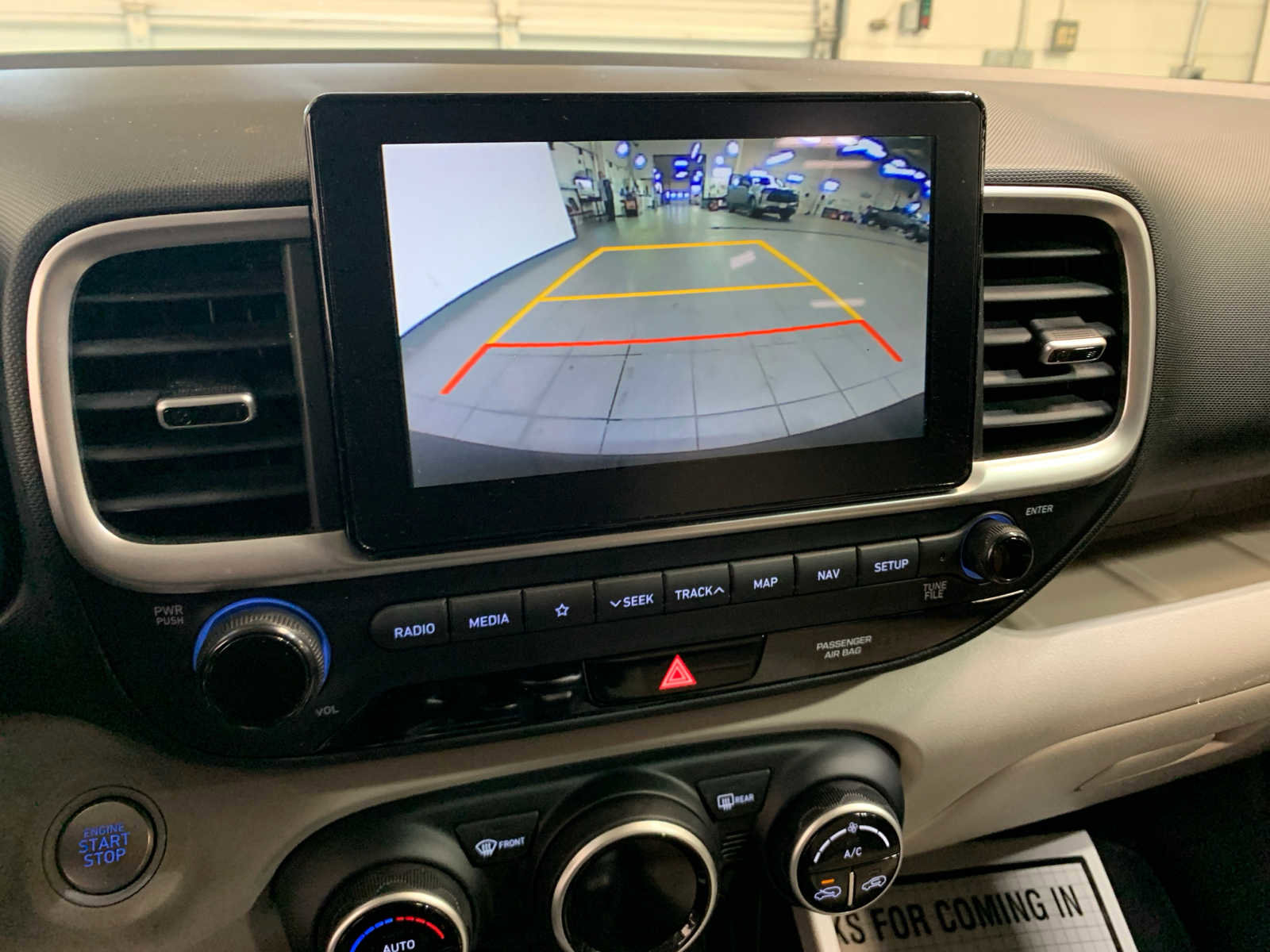 Used 2020 Hyundai Venue SEL w/ Convenience + Premium Package image 5