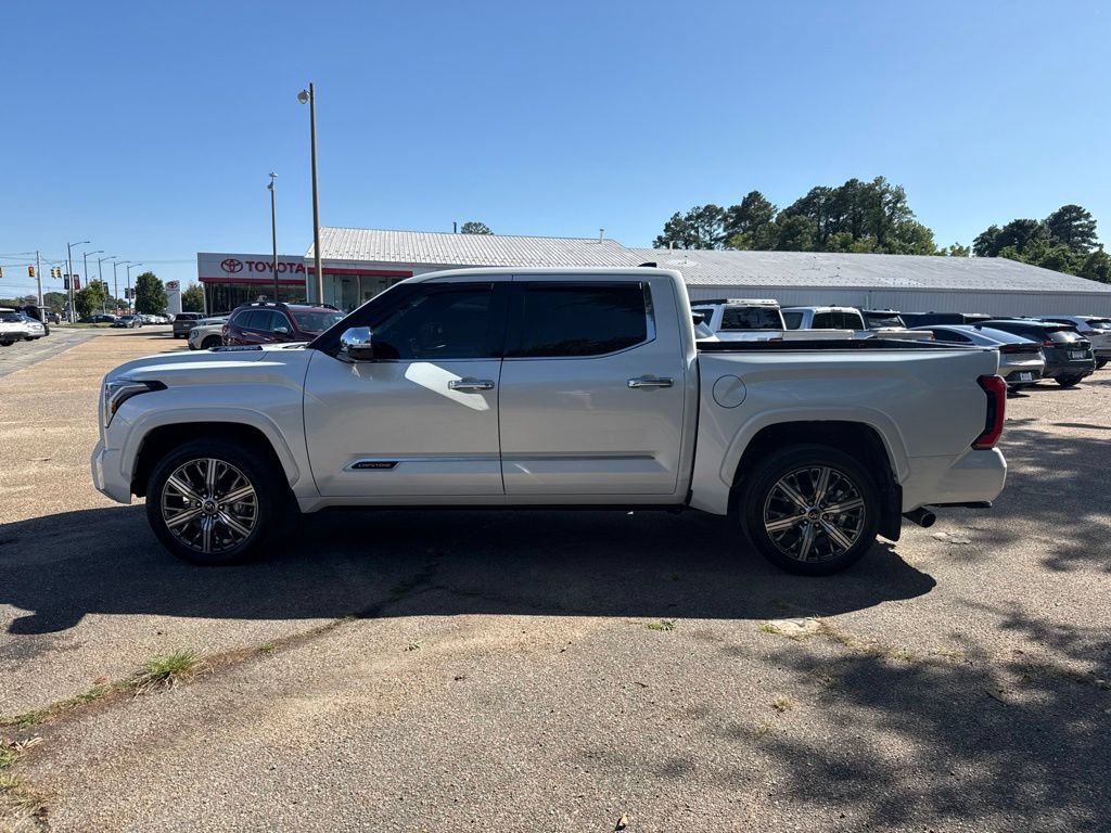 Used 2023 Toyota Tundra Capstone AWD/4WD image 2
