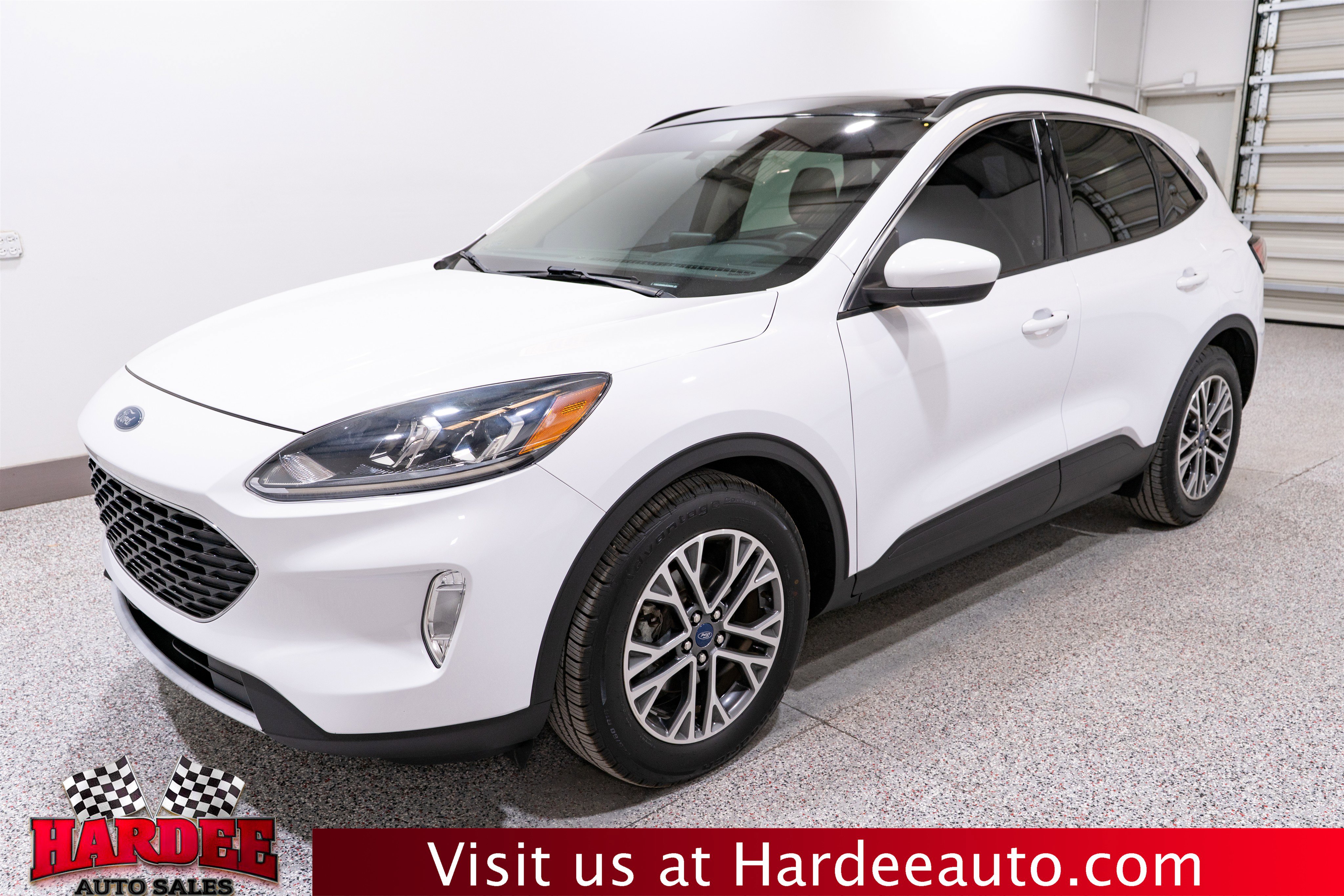 Used 2020 Ford Escape SEL image 2