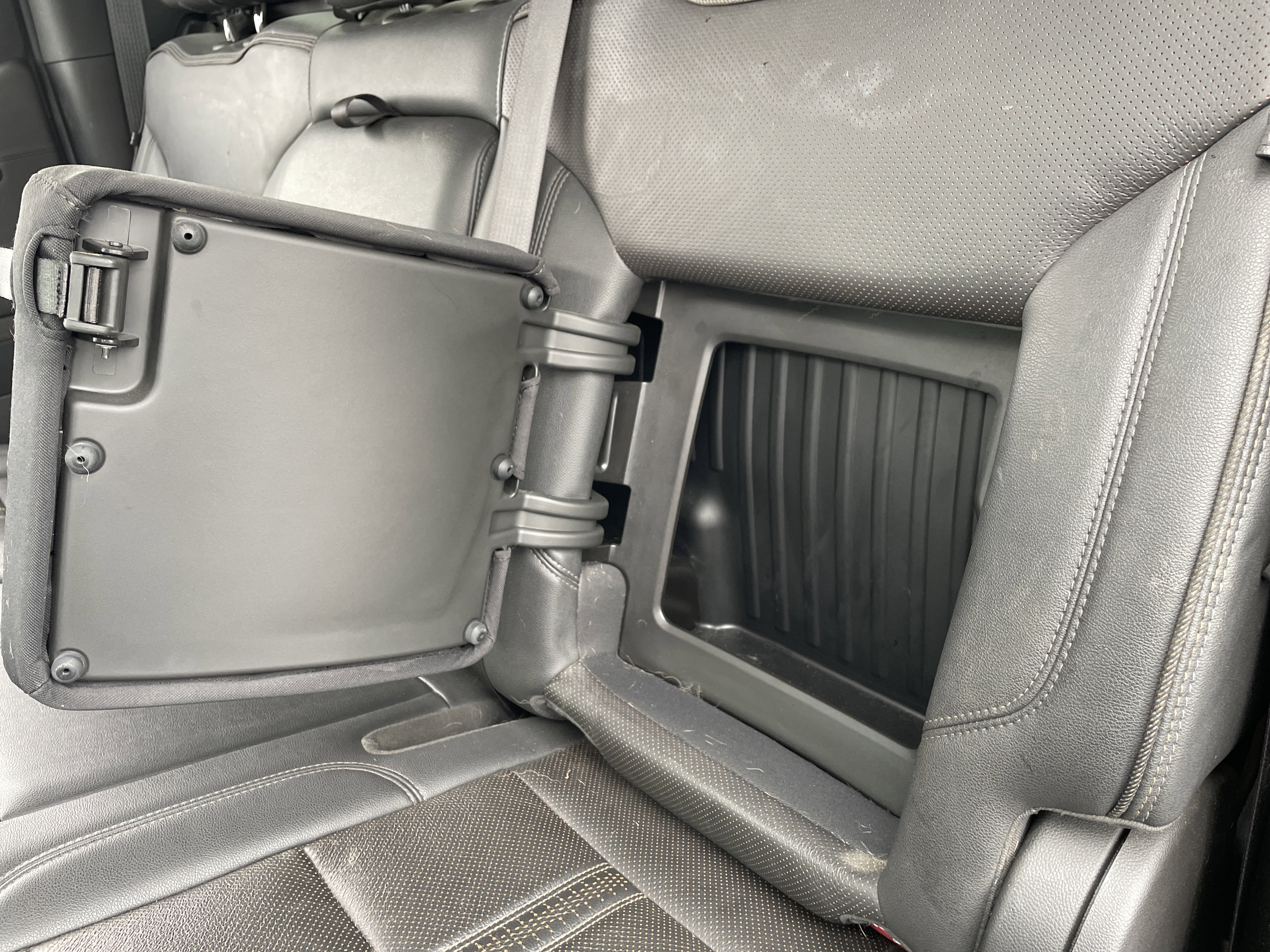 Certified 2022 Chevrolet Silverado 1500 High Country w/ High Country Premium Package image 37