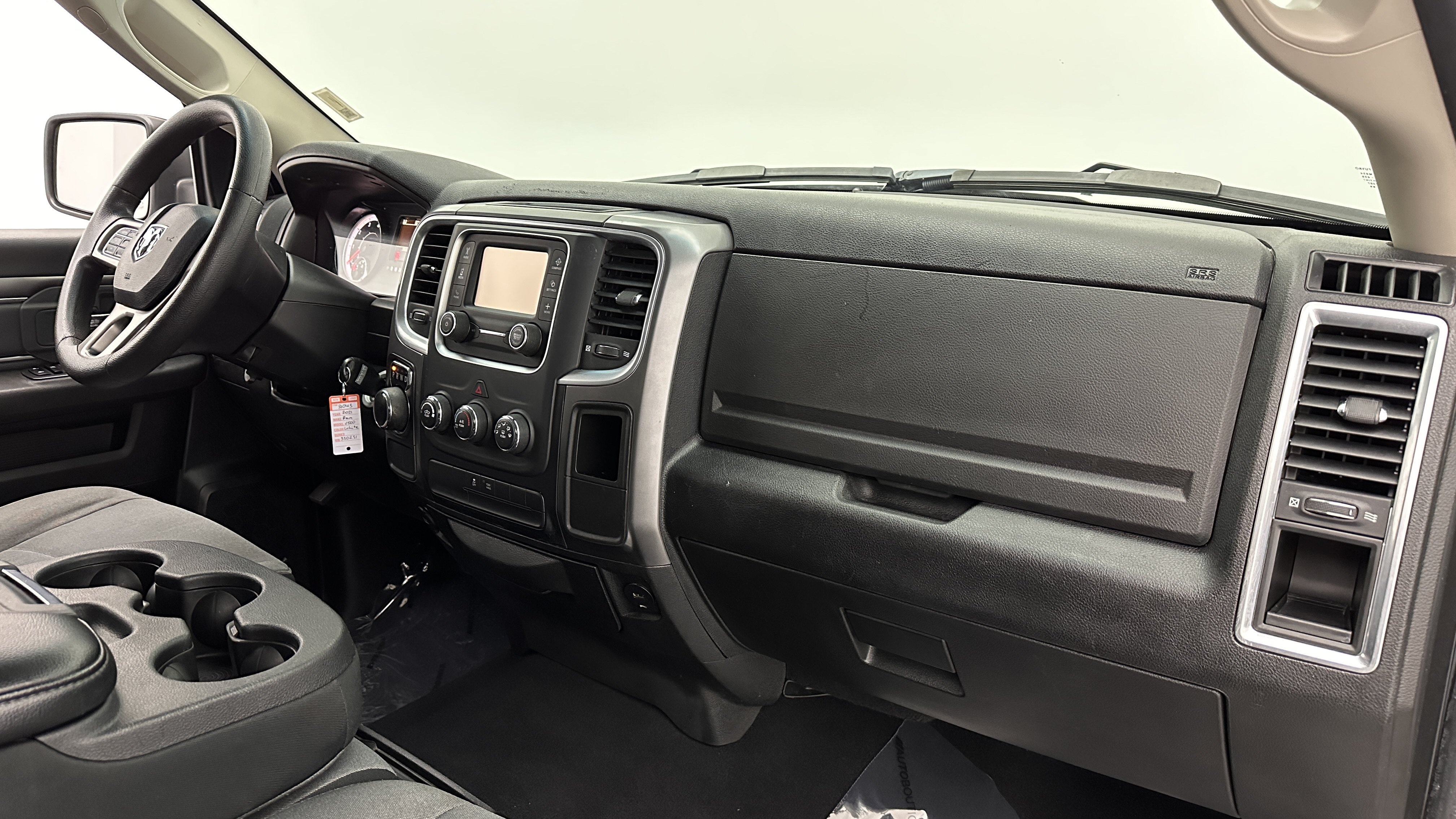 Used 2021 RAM 1500 Classic SLT RWD image 32