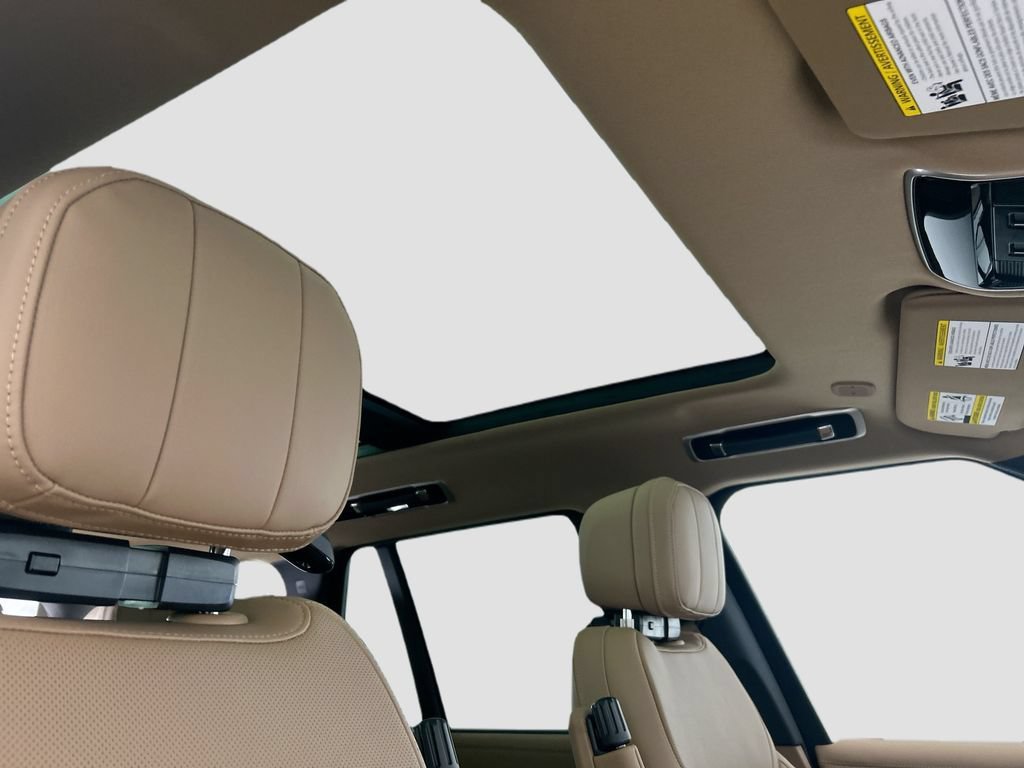 New 2026 Land Rover Range Rover SE AWD/4WD image 17
