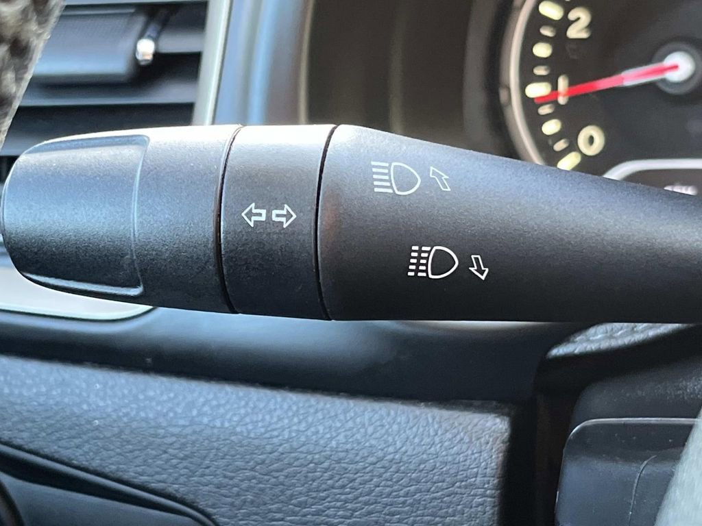 Used 2017 Jeep Renegade Latitude image 27