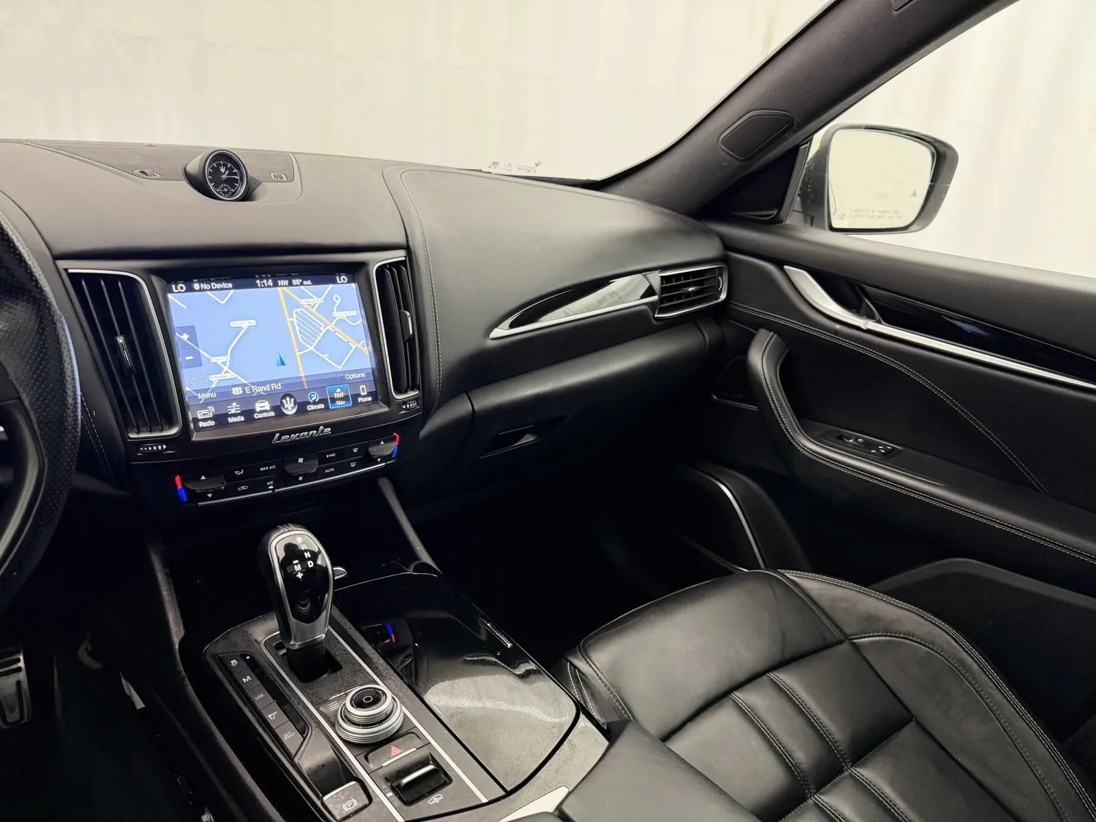 Used 2018 Maserati Levante GranSport AWD/4WD image 20