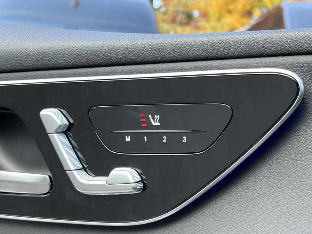 Certified 2026 Mercedes-Benz GLC 300 4MATIC image 33