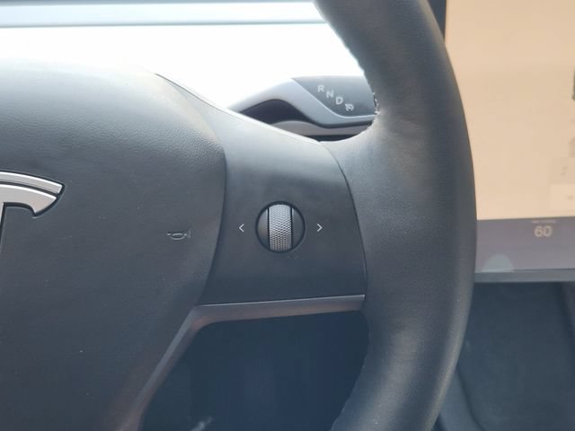 Used 2025 Tesla Model Y Long Range AWD/4WD image 34