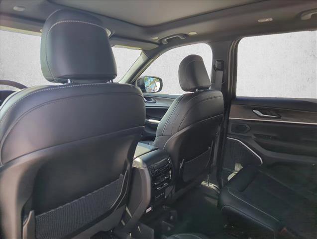New 2026 Jeep Grand Cherokee L Limited RWD image 11