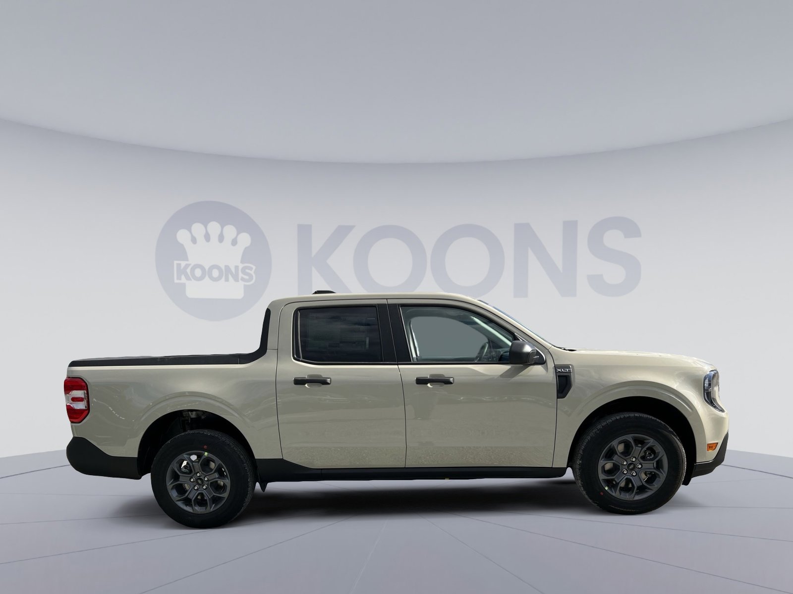 New 2025 Ford Maverick XLT image 8