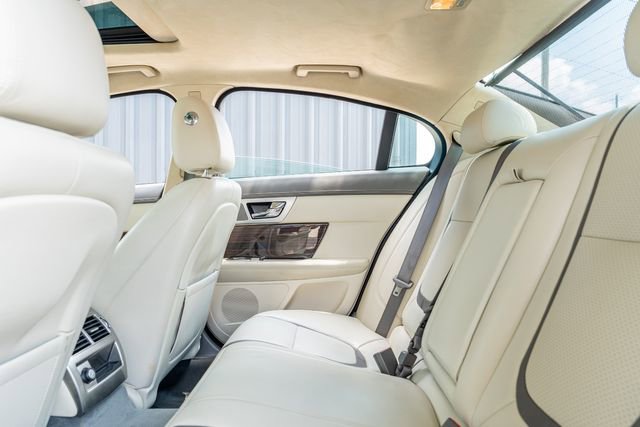 Used 2012 Jaguar XF Portfolio image 35