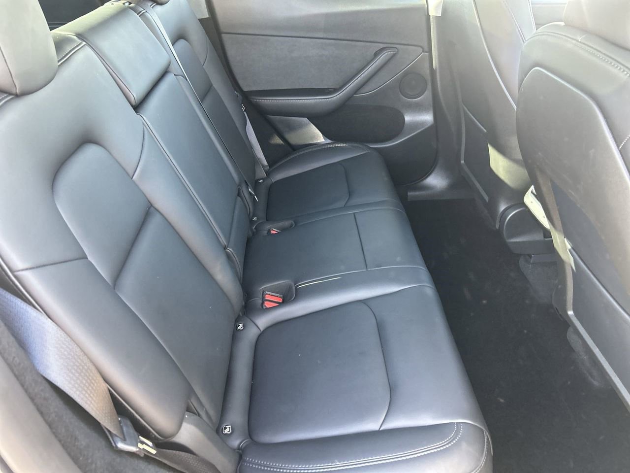 Used 2024 Tesla Model Y Long Range RWD image 10