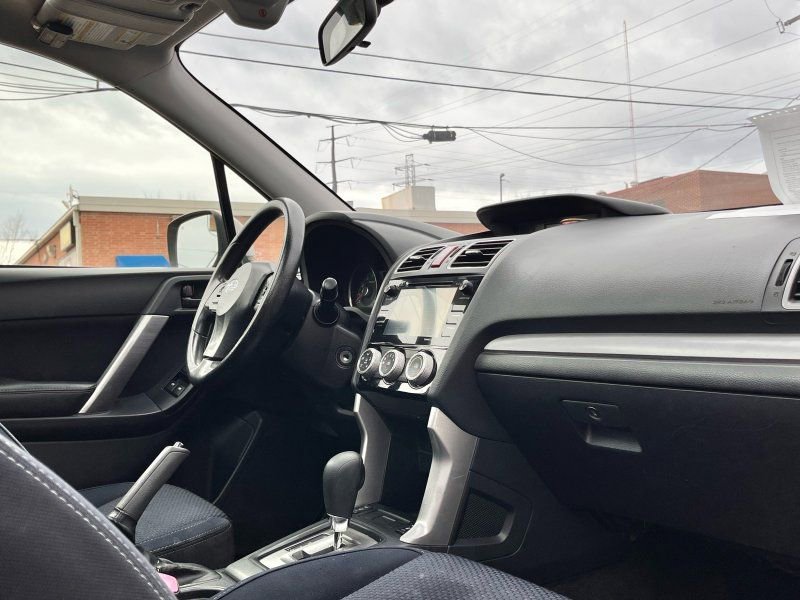 Used 2016 Subaru Forester 2.5i Premium image 24