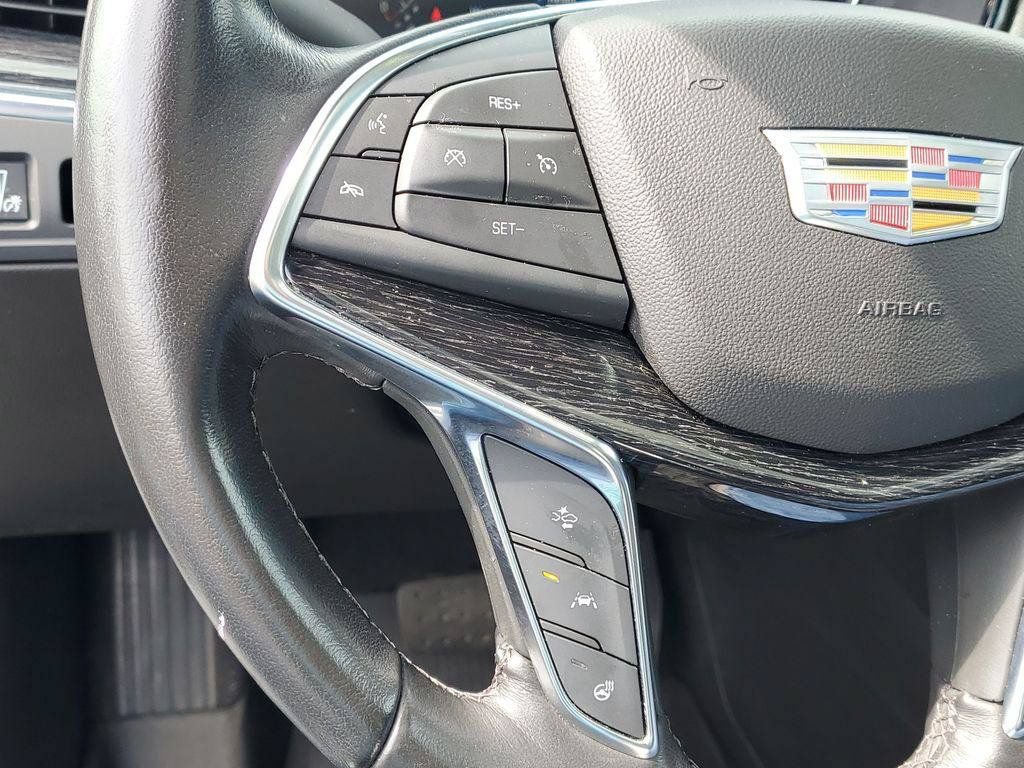 Used 2023 Cadillac XT5 Premium Luxury w/ LPO, Floor Liner Package FWD image 10
