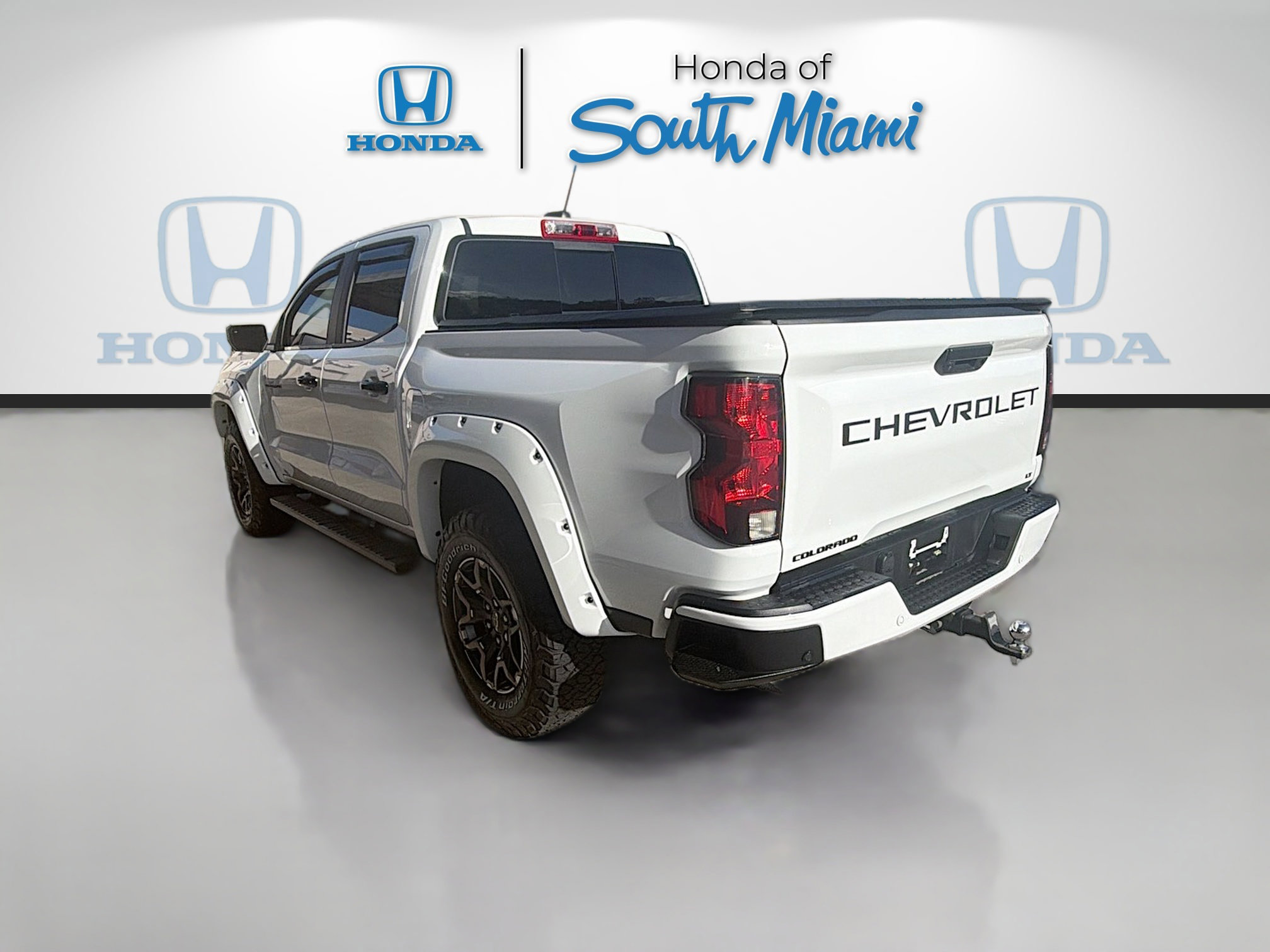 Used 2024 Chevrolet Colorado LT w/ LT Convenience Package RWD image 5