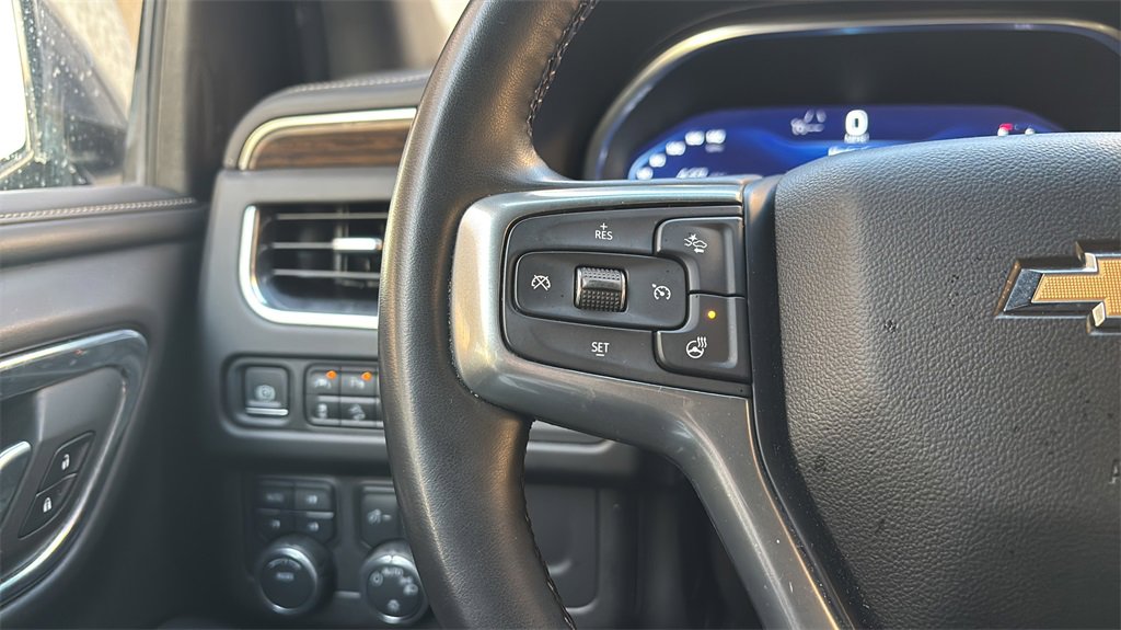 Used 2023 Chevrolet Suburban Premier image 26