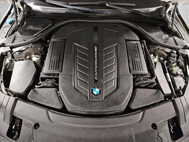 Used 2018 BMW M760i xDrive AWD/4WD image 21