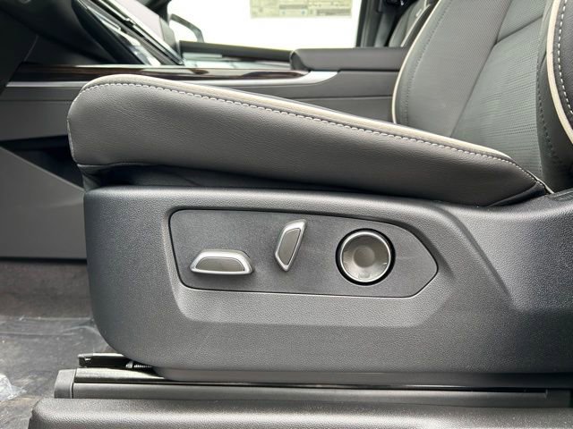 New 2026 Cadillac Escalade Luxury w/ Touring Package image 29