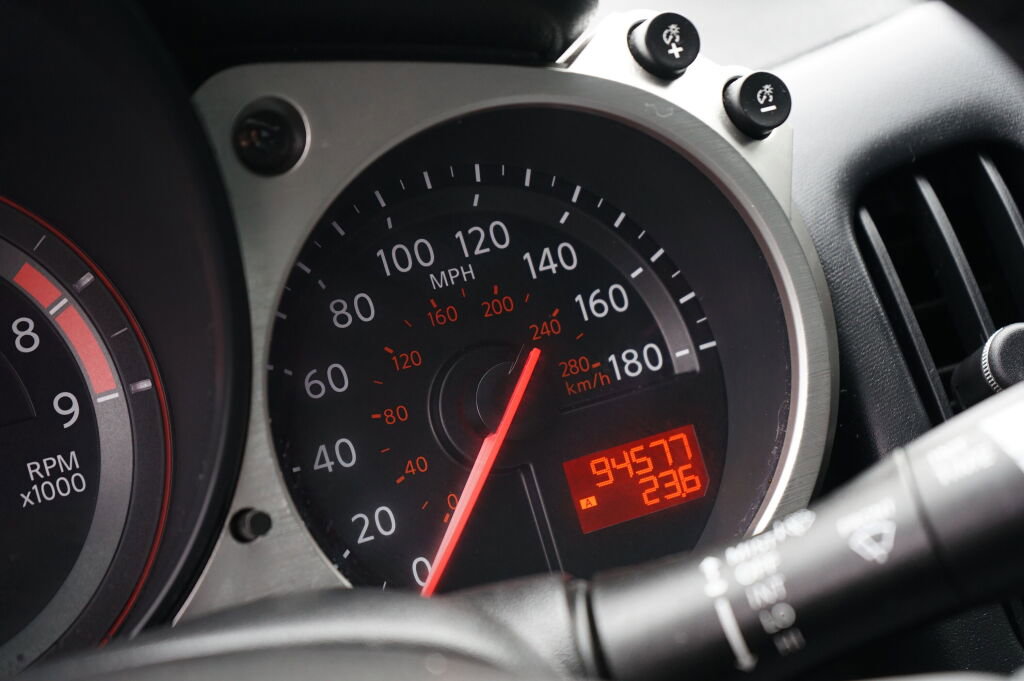 Used 2013 Nissan 370Z Coupe image 16