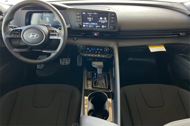 New 2026 Hyundai Elantra SEL Sport image 13