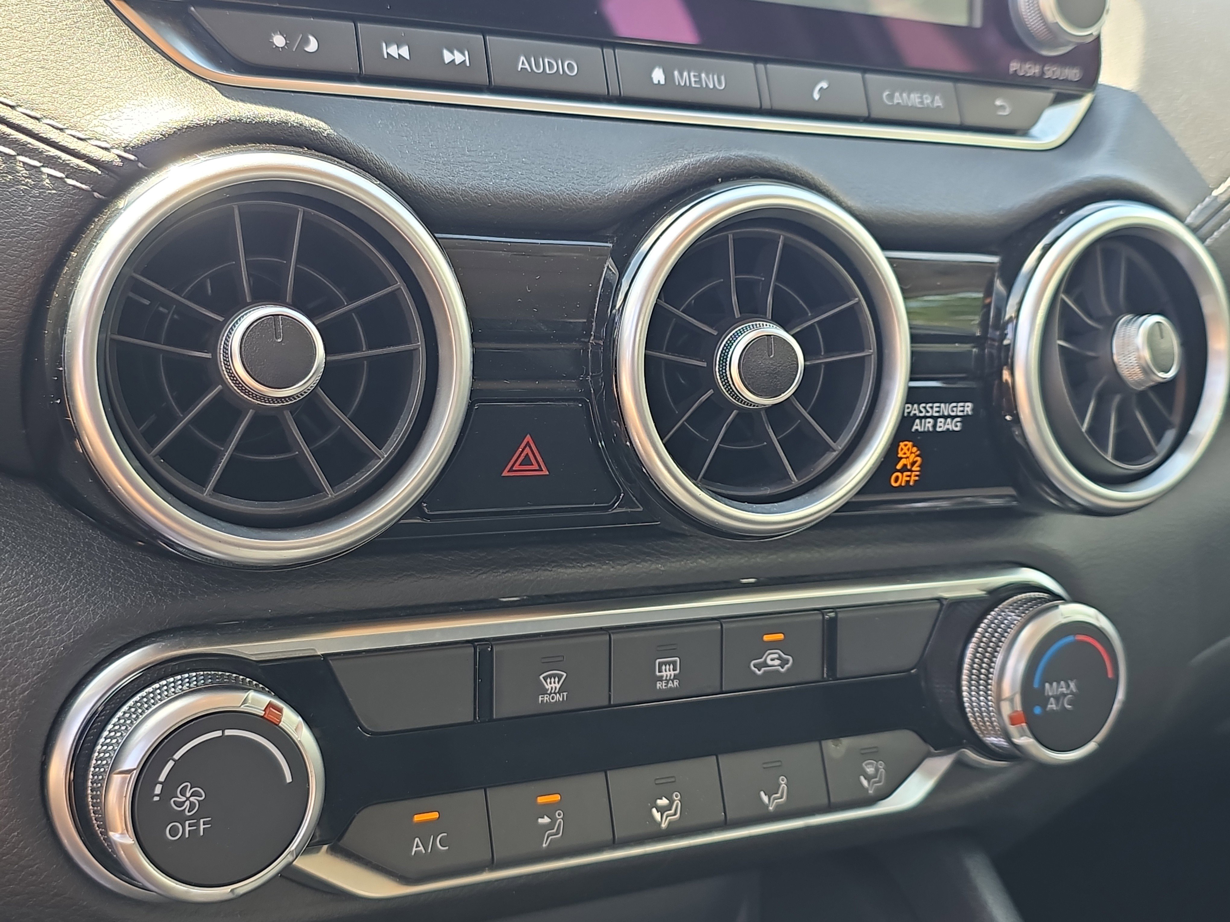 Used 2024 Nissan Sentra SV image 32