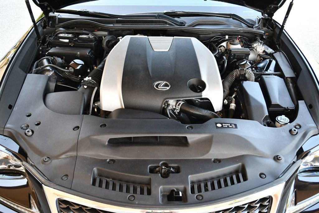 Used 2015 Lexus RC 350 w/ F Sport w/Summer Tires image 66